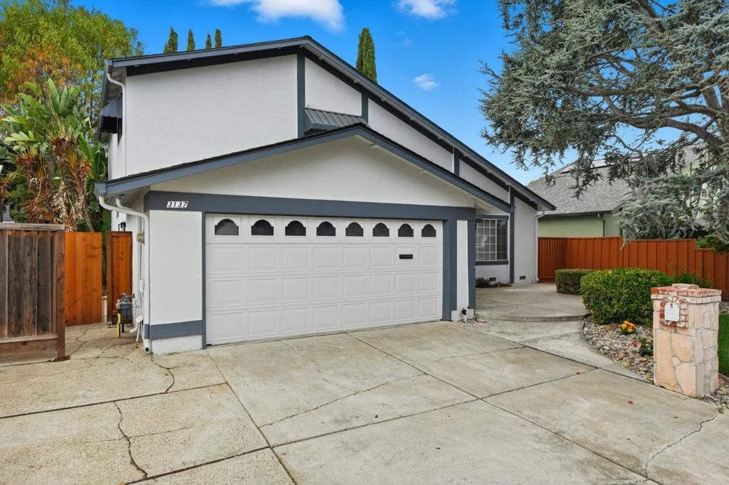 Photo of 3137 Jenkins Avenue, San Jose, CA 95118 (MLS # ML82025159)