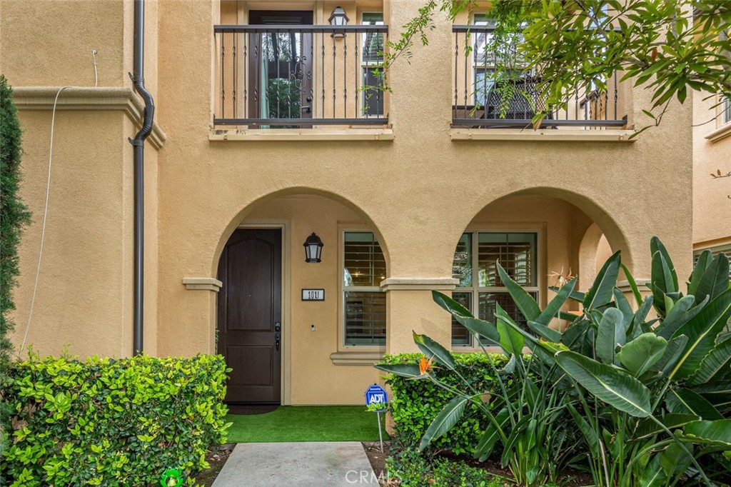 102 Rose Arch 23