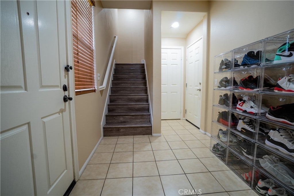 216 W Merlot Drive