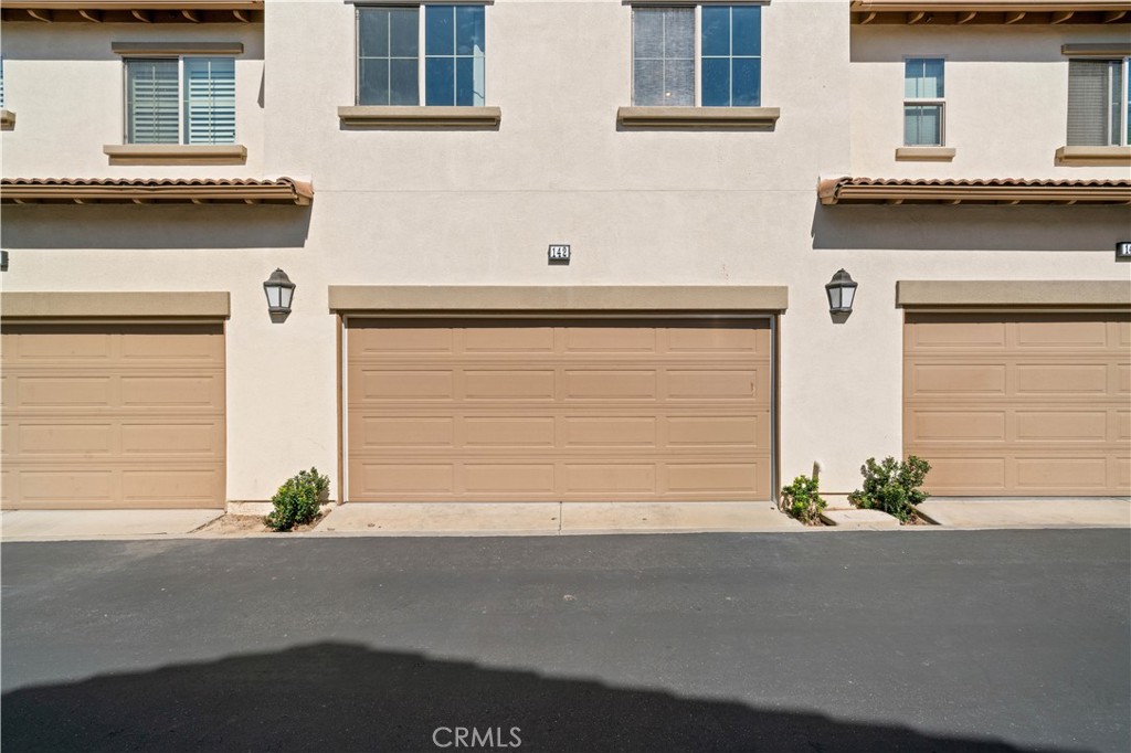 Ivy - Residential
