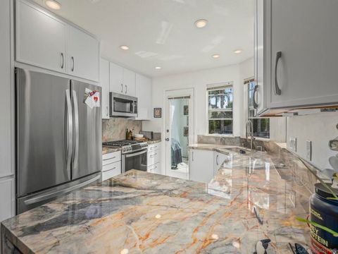 972 Sapphire Street San Diego CA 92109