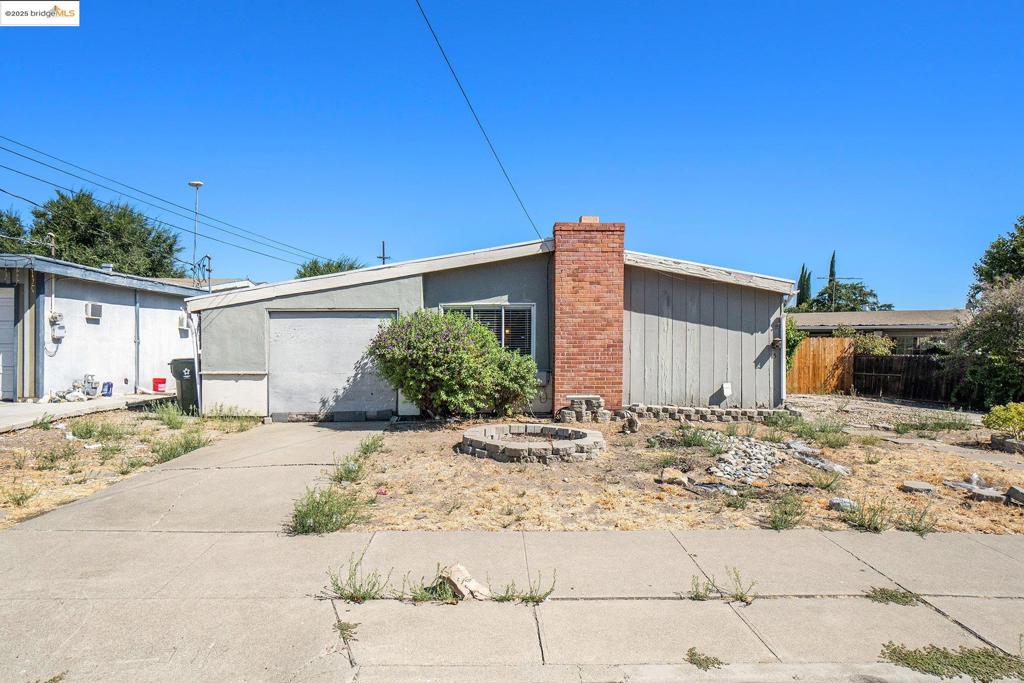 15 Bryan Ave
