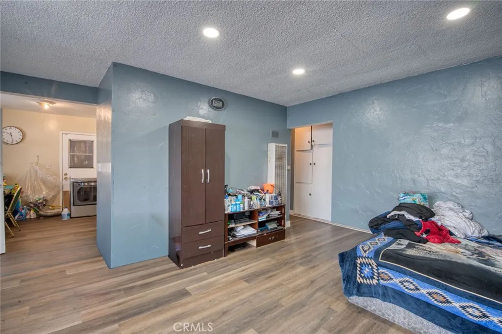 Hawthorne, California 90250, United States, ,Residential,Active,244809