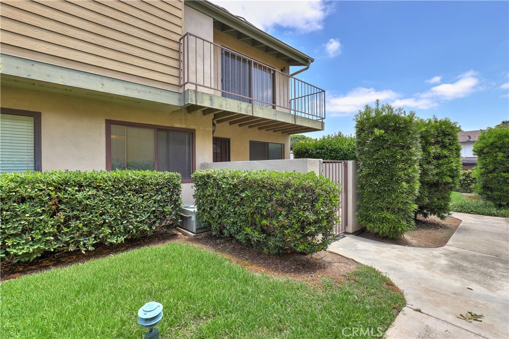 Welcome to this beautifully updated corner-unit townhome located on the edge of Stanton, near South Cypress with convenient access to shopping, dining, and major freeways. Tucked at the back of a quiet, well-kept complex and away from the street, this home offers rare privacy and a one-of-a-kind open layout. Walls have been removed to create a spacious flow between the remodeled kitchen, dining area, and living room—perfect for both entertaining and everyday living.
The home features two large dual primary suites, each with its own full bathroom, vaulted ceilings, and walk-in closets. One suite includes a cozy river rock fireplace, adding warmth and character. All three bathrooms, including the downstairs powder room, have been updated with generous vanities and ample storage. As a desirable corner unit, additional windows—including one along the staircase—flood the space with natural light. Outdoor living includes a private balcony, a peaceful patio, and a small greenbelt just outside the unit.
Additional features include central air conditioning, in-garage laundry, and direct access to a two-car garage. The low HOA of $336/month includes access to a community pool and spa. Families will also appreciate the opportunity to test into the nationally ranked Oxford Academy. This is a rare opportunity to own a bright, open, and private townhome in one of North Orange County’s most convenient locations.