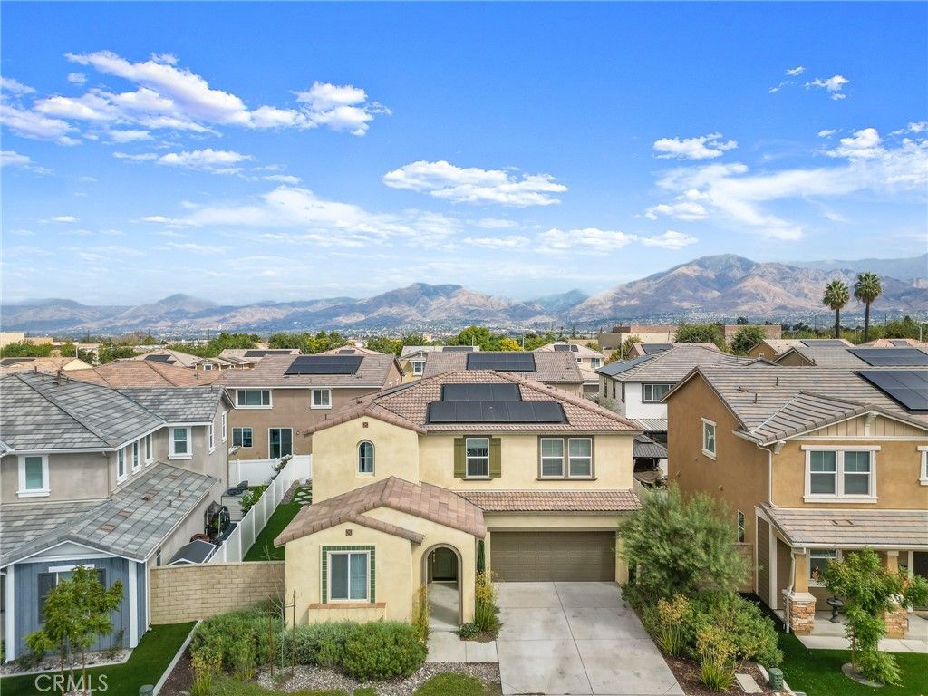Photo of 874 Royal Knight Trl Trl, Redlands, CA 92374 (MLS # IG25214670)