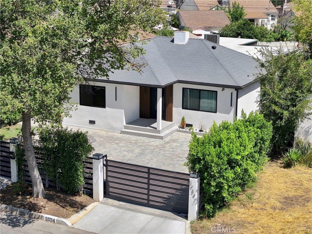 5954 Carpenter Avenue