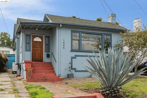 Photo of 1066 1066 Bayview Ave Ave, Oakland, CA 94610 (MLS # 41125148)