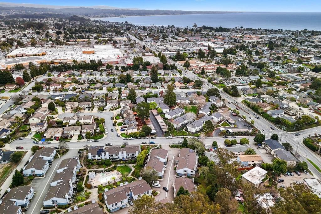 listing image 130729473013512966819