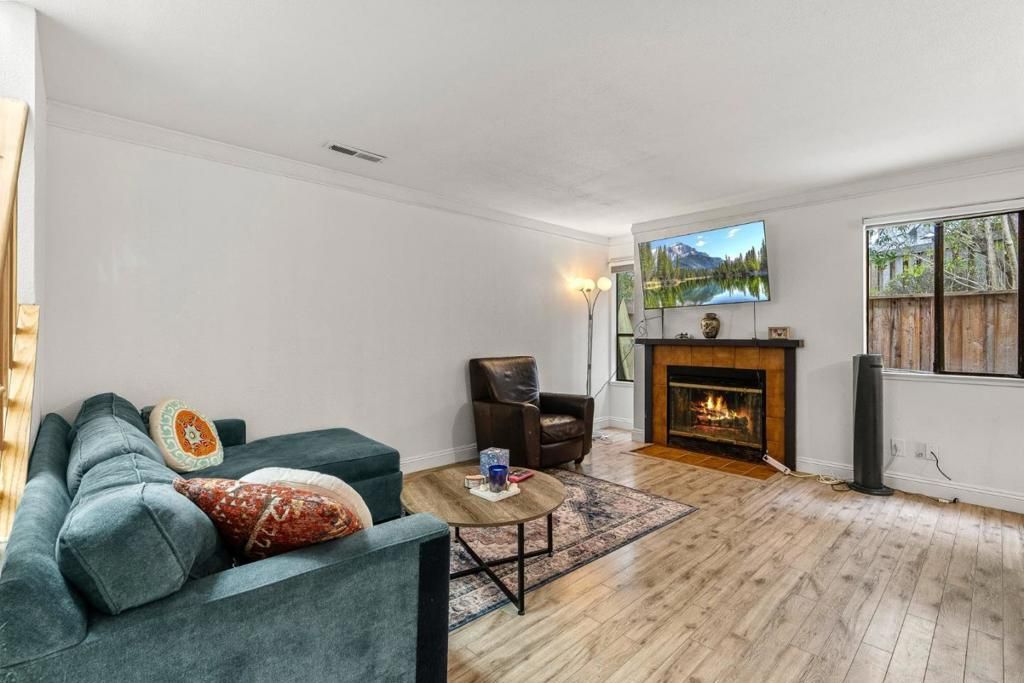 listing image 130721221899094581379