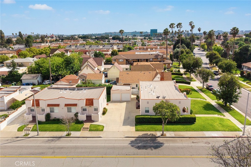 2306 W Alhambra Road