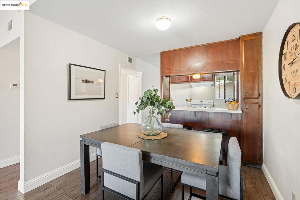 LINCOLN VILLAGE - Residential