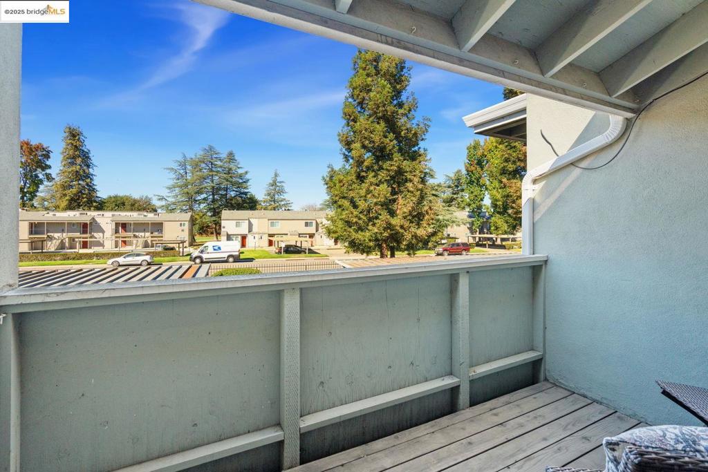 LINCOLN VILLAGE - Residential