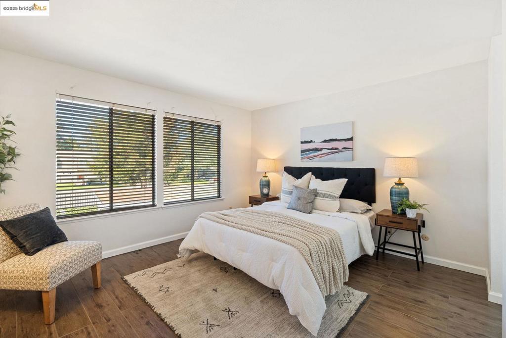 LINCOLN VILLAGE - Residential