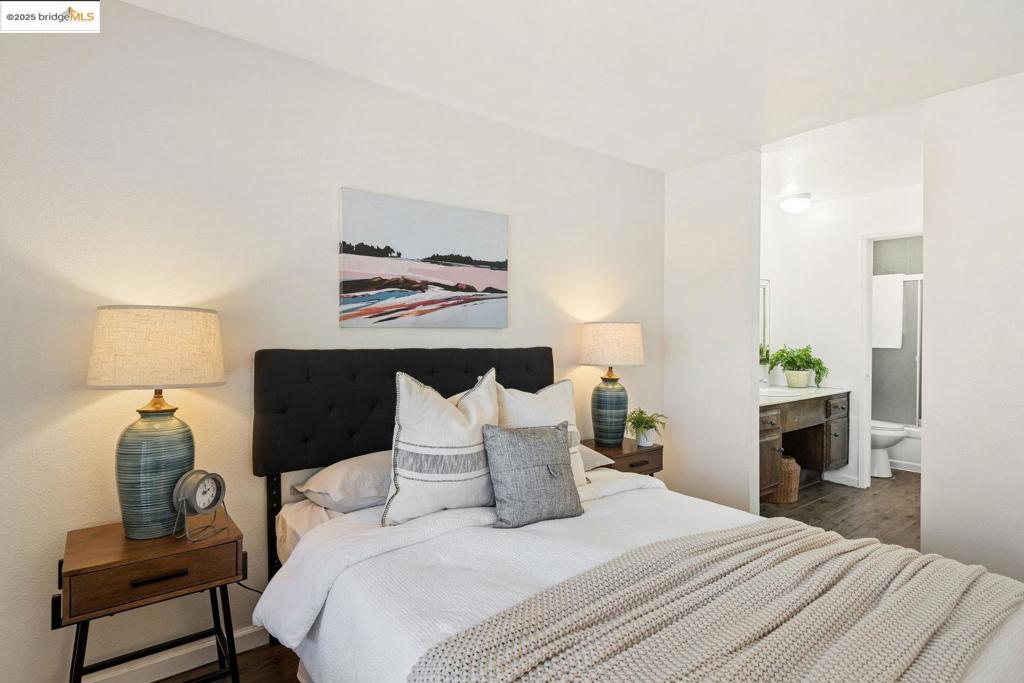 LINCOLN VILLAGE - Residential