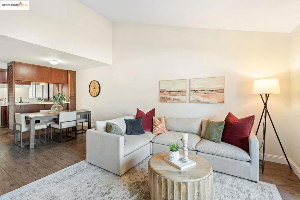 LINCOLN VILLAGE - Residential