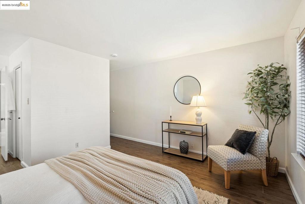 LINCOLN VILLAGE - Residential