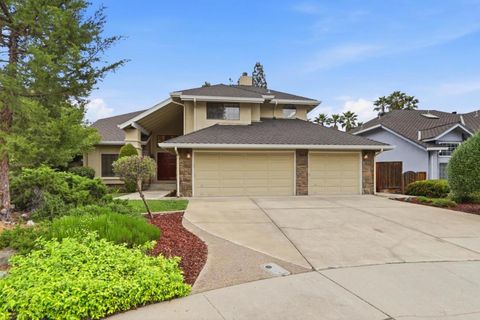 Photo of 939 Bimmerle Place, San Jose, CA 95123 (MLS # ML82041707)