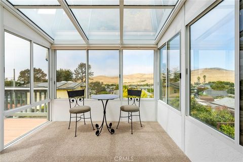 Tiny photo for 929 Marina ST, Morro Bay, CA 93442 (MLS # SC26125003)