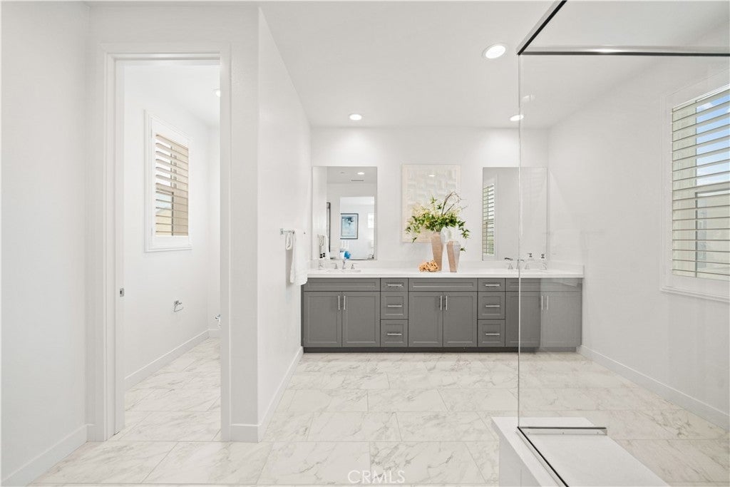 333 Baluster, Irvine CA 92618 - Photo 17