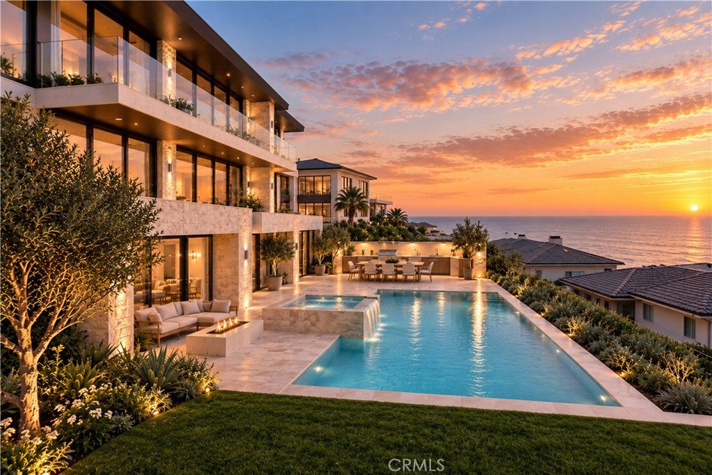 Photo of 5 Oceanfront LN, Dana Point, CA 92629 (MLS # LG26230775)