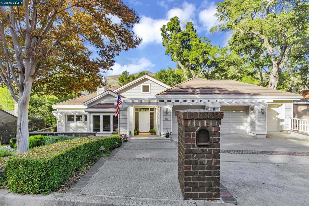SANDERS RANCH - Residential