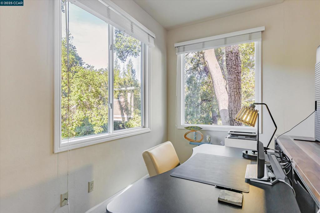 SANDERS RANCH - Residential