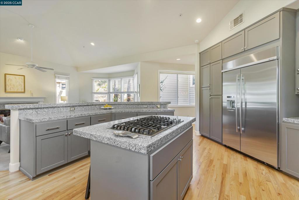 SANDERS RANCH - Residential