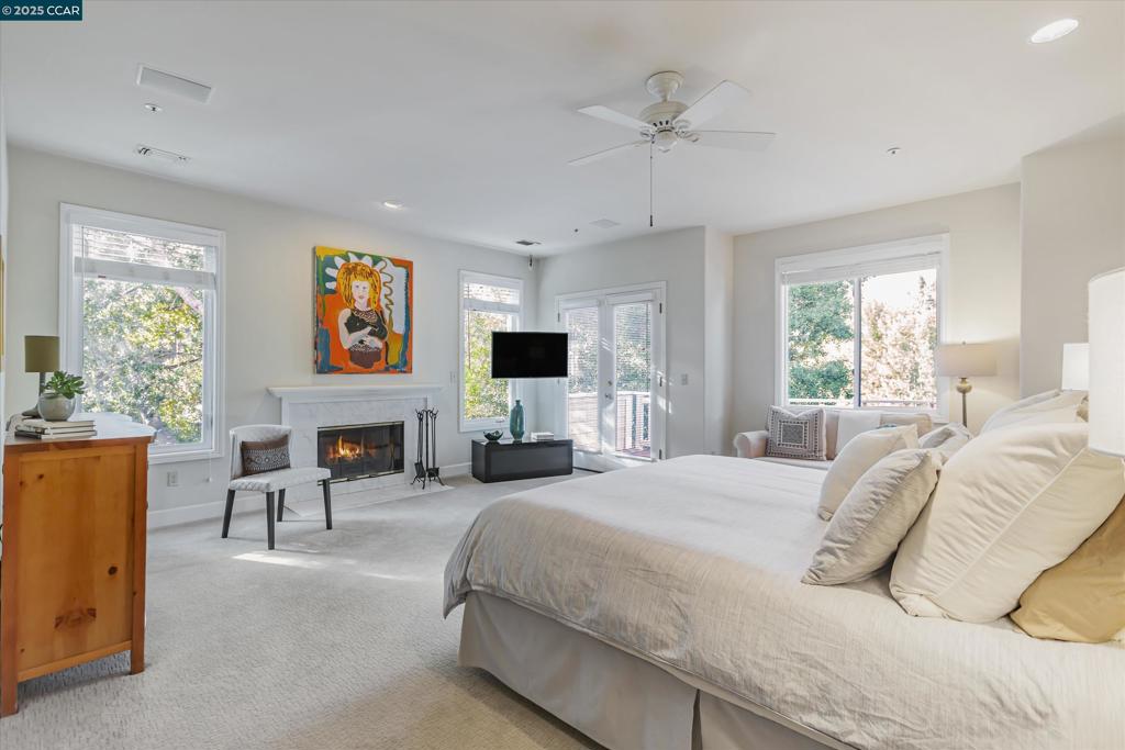 SANDERS RANCH - Residential