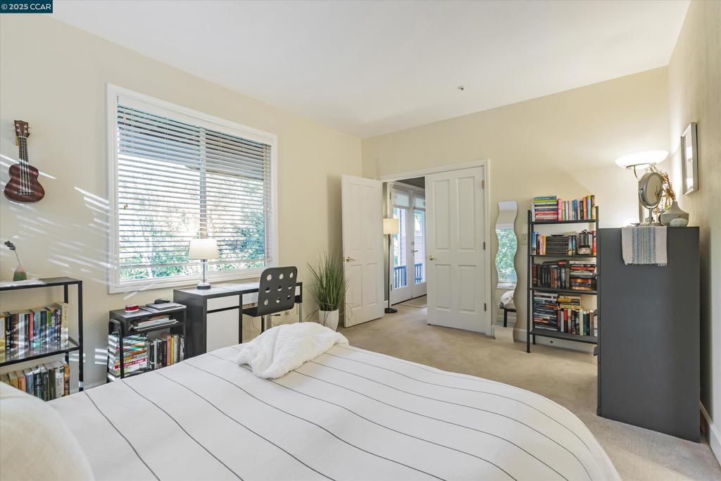 SANDERS RANCH - Residential