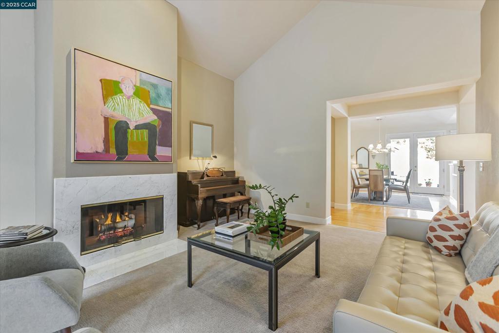 SANDERS RANCH - Residential