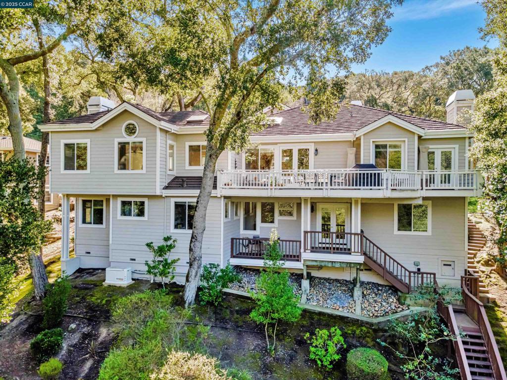SANDERS RANCH - Residential
