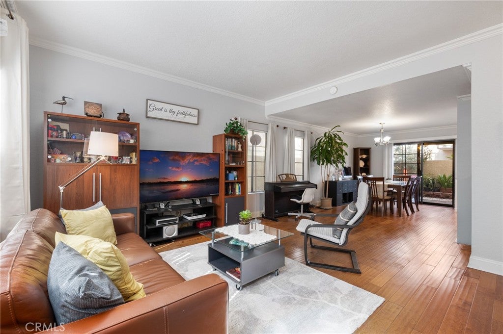 2760 Gramercy E