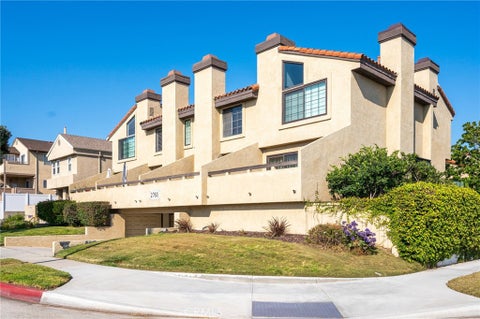 Photo of 2760 Gramercy AVE #E, Torrance, CA 90501 (MLS # SB26164282)