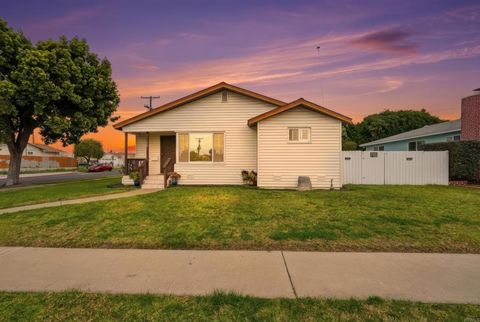 855 Beech Avenue Chula Vista CA 91911