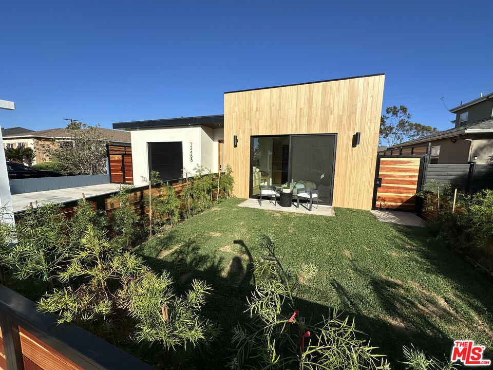 12488 Rubens Avenue, Los Angeles CA 90066
