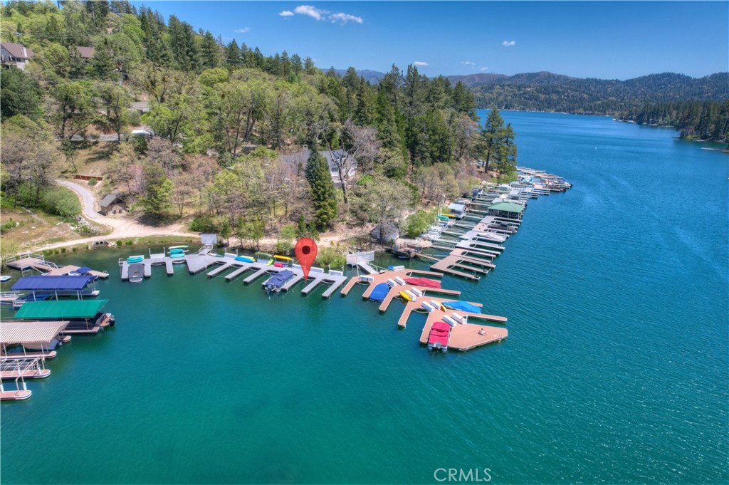 Prime location in the calm cove of North Bay. Easy access from ALA access 44, close to bathrooms, deep water !