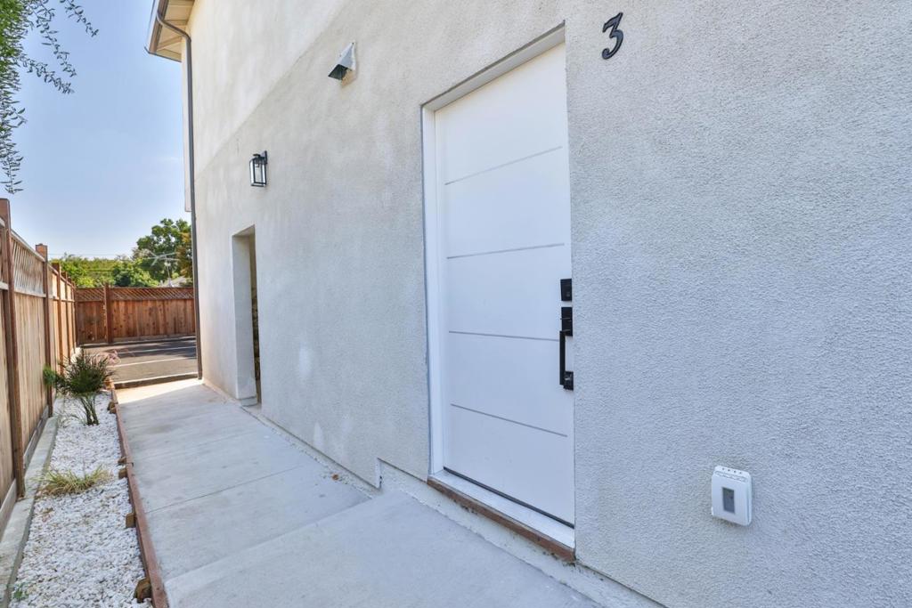 30 S 22nd Street 3