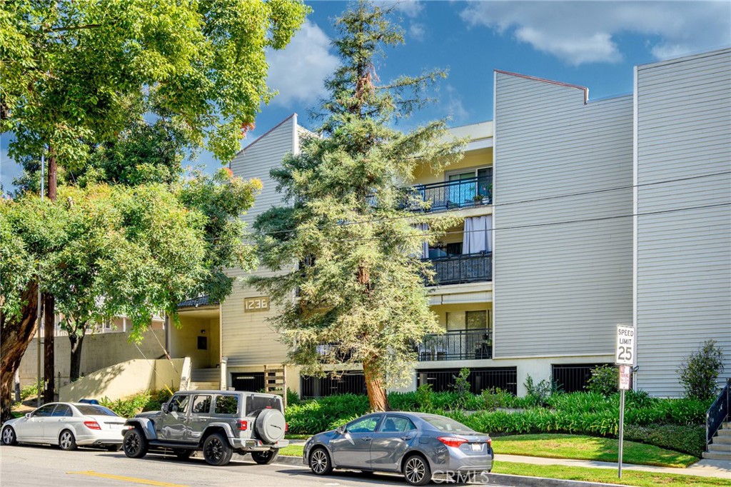 Not Applicable-105 - Residential Lease