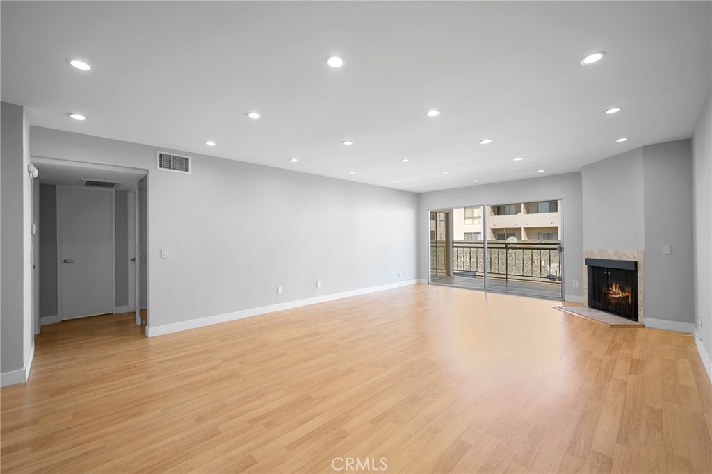 Not Applicable-105 - Residential Lease