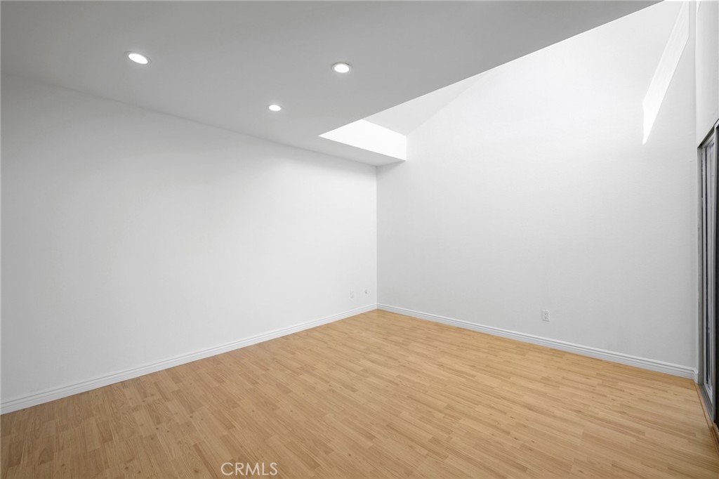 Not Applicable-105 - Residential Lease