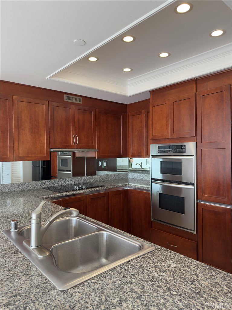 850 E Ocean Boulevard 1004