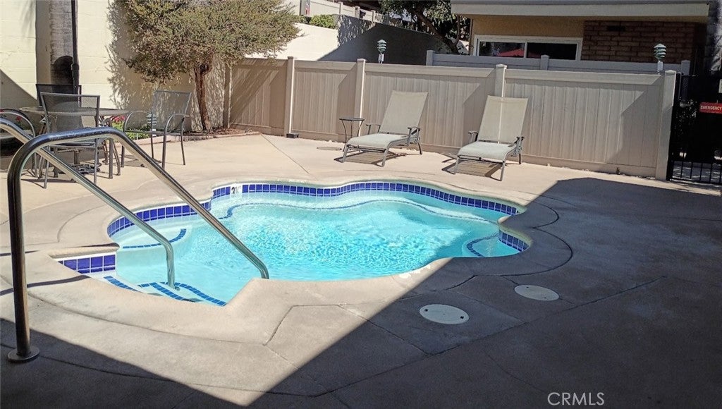 2473 Loma Vista