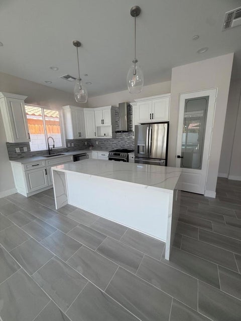 Tiny photo for 51304 Avenida Vallejo, La Quinta, CA 92253 (MLS # 219152643DA)
