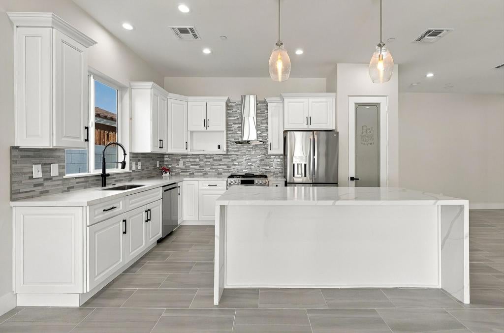 51304 Avenida Vallejo
