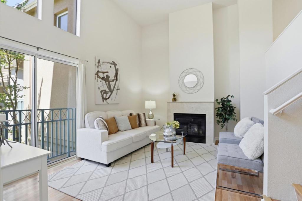 154 Paseo Court