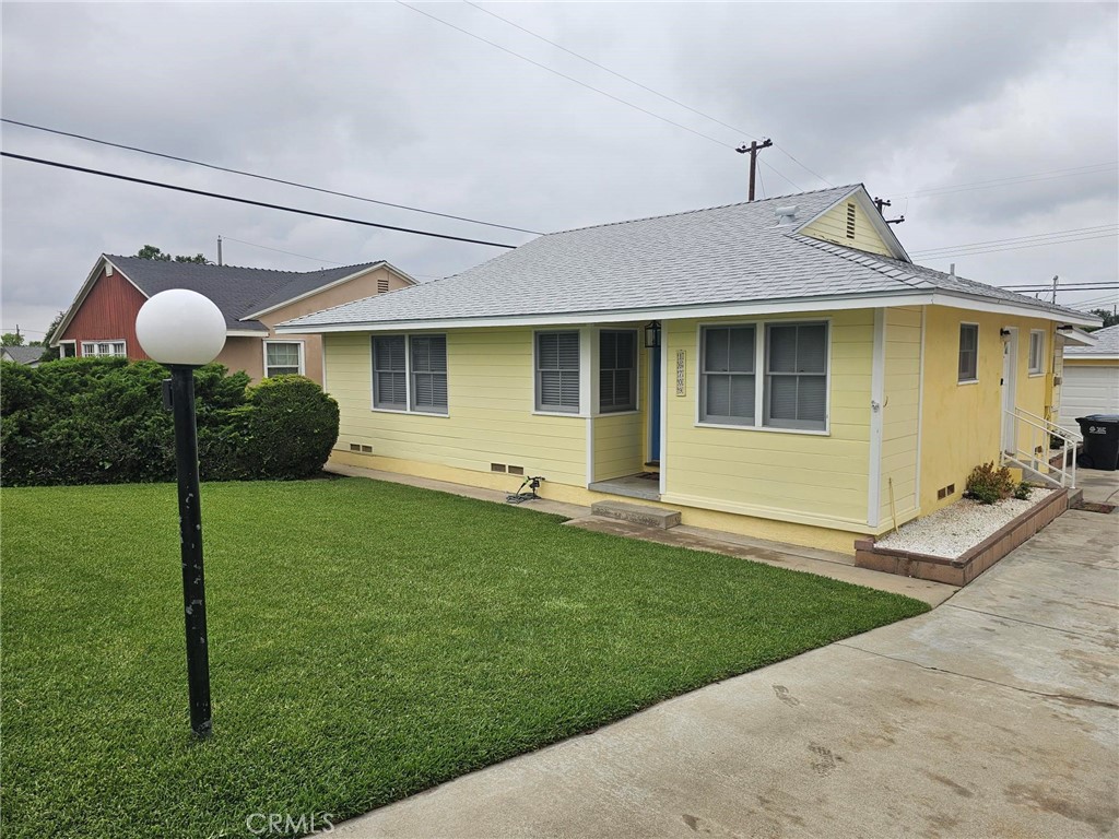 Charming, Move-In Ready Home in Prime West Covina Location!
Welcome to 16709 Dubesor St—this lovingly maintained 3-bedroom, 2-bathroom home offers 1,402 sq. ft. of well-designed living space on an expansive 7,523 sq. ft. lot.
Step inside to find fresh interior paint, brand-new carpet in the bedrooms, and a remodeled bathroom that adds a modern touch. Stay comfortable year-round with central A/C and central heating. The home also features a spacious living room, dining area, and a cozy family room, providing plenty of space for everyday living and entertaining.
Also, enjoy the kitchen with its brand new Stove and fridge. Also, in the kitchen is a brand new washer and dryer and a cozy breakfast nook
You’ll love the abundant storage with tons of built-in cabinets throughout the home. Step outside into the amazing backyard—perfect for outdoor dining, weekend BBQs, or simply relaxing in your private outdoor retreat.
2 parking spots available on the driveway. Garage will not be included in the lease, the property will have construction for few month
Ideally located near the 10, 57, 60, and 605 freeways, commuting is a breeze. Enjoy being just minutes from major shopping centers, restaurants, and entertainment. Families will appreciate the home’s proximity to top-rated schools including West Covina High School, South Hills High School, and Hollencrest Middle School.
This is a fantastic opportunity to own a well-cared-for home in a sought-after neighborhood—don’t miss it!
Schedule your private showing today!