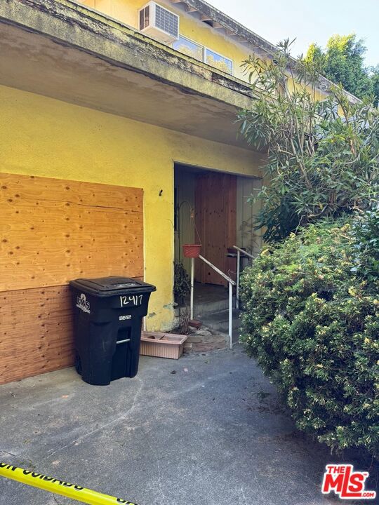 Attention developers: Unoccupied and boarded up, likely tear down. 5 BR/3BA , 2.090 SF house on a 7,888 SF lot. It sits in an unincorporated pocket of Los Angeles County, just east of Playa Vista near the intersection of Centinela Avenue and Jefferson Boulevard. This area borders the City of Los Angeles' Playa Vista community one of the Westside's most modern and master-planned neighborhoods and benefits from proximity to its amenities, technology hub, and open-space preservation efforts. Aneta Street lies in a residential enclave of single-family homes just west of the Culver City and Mar Vista boundary lines. Despite being outside Los Angeles city limits, the area shares the same 90066 ZIP code as adjacent Del Rey and Mar Vista neighborhoods. Its location places it within minutes of Playa Vista's Runway shopping center, the Ballona Creek bike path system, and Marina del Rey. It occupies a rare transition zone between classic postwar Los Angeles neighborhoods and one of the most forward-looking urban villages on the Westside, offering a balanced sense of suburban calm beside Playa Vista's innovation-driven growth. Request a marketing package which analyzes development issues.