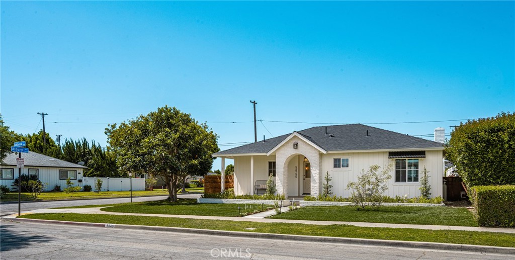 5840 E Oakbrook
