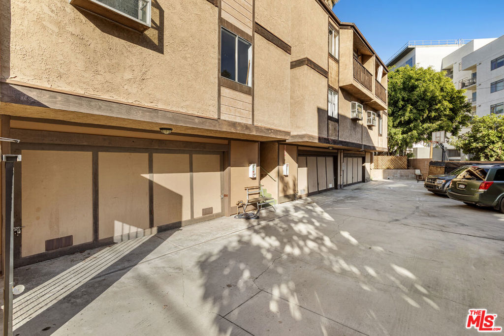 1628 N Formosa Avenue A