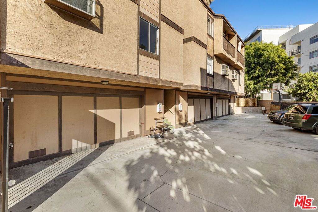 Photo of 1628 N Formosa Avenue #A, Los Angeles, CA 90046 (MLS # 26652791)